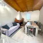 La Casa Del Melograno Solanas (Cagliari)